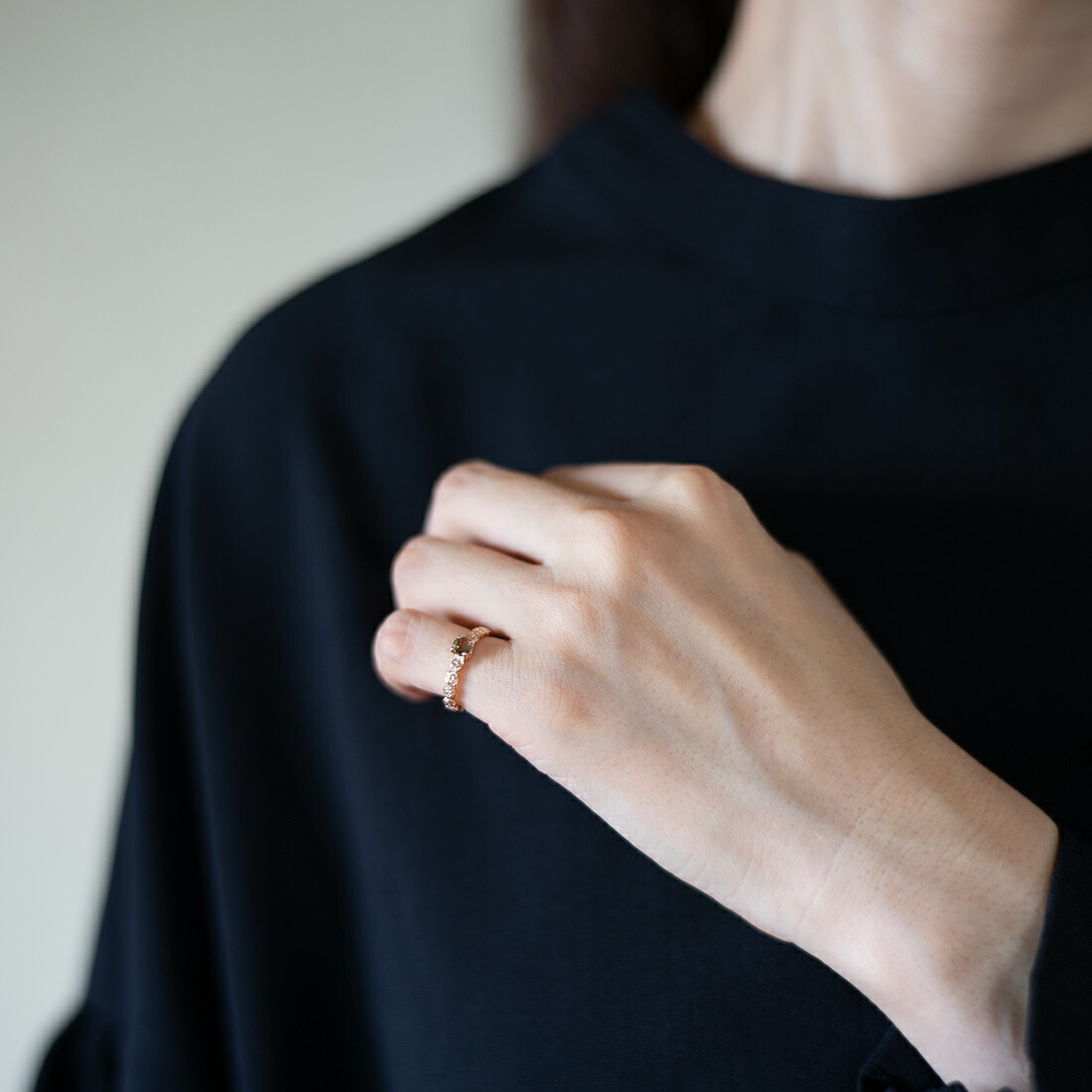 umu -アム- FINE JEWELRY STUIDIOアンダルサイト バラモチーフ リング 「rosa」rg0316_i3.jpg