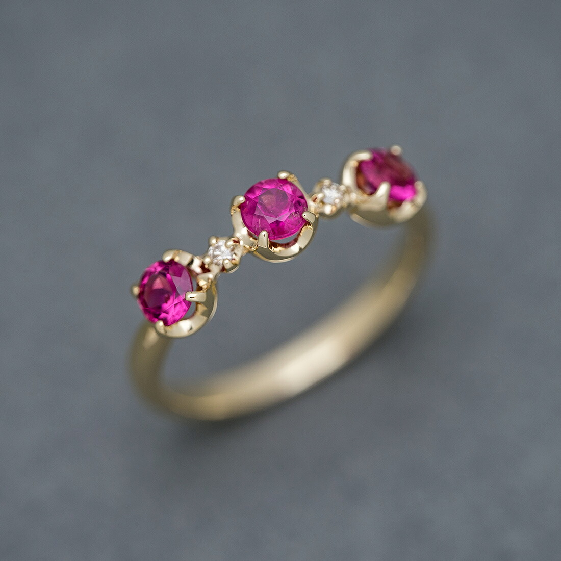 umu -アム- FINE JEWELRY STUIDIOルベライト ダイヤモンド リング 「attore」rg0379_kanban2.jpg