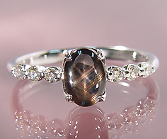 K18 ブラックスターサファイア ダイヤモンド リング[商品番号:RG0384