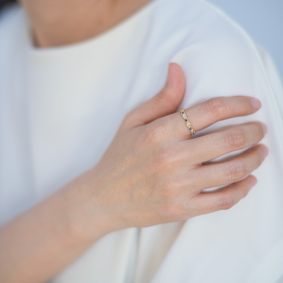 umu -アム- FINE JEWELRY STUIDIOブルーサファイア バラモチーフ リング 「rosa」rg0464_i3.jpg