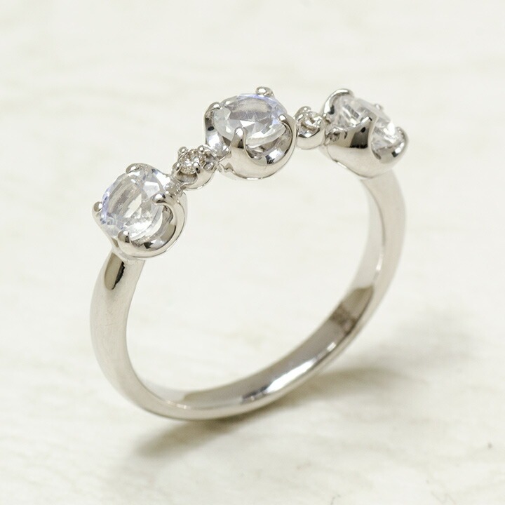 umu -アム- FINE JEWELRY STUIDIOK18 ブルームーンストーン ダイヤモンド リング 「attore」rg0468_kanban2.jpg
