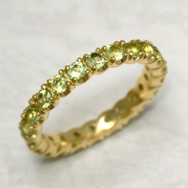 umu -アム- FINE JEWELRY STUIDIOペリドット フルエタニティリングrg0494_kanban2.jpg