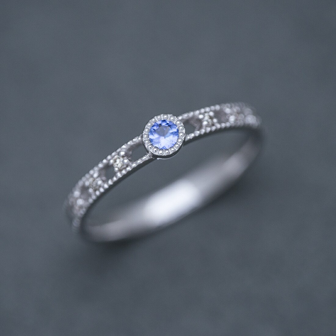 umu -アム- FINE JEWELRY STUIDIOタンザナイト ダイヤモンド リング 「delicatura」rg0810_kanban2.jpg