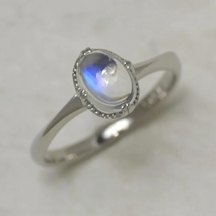 umu -アム- FINE JEWELRY STUIDIOブルームーンストーン リング 「drop」rg0854_kanban2.jpg