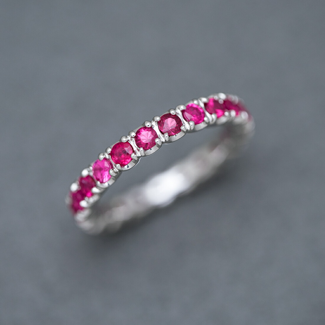 umu -アム- FINE JEWELRY STUIDIOレッドスピネル フルエタニティリングrg0864_kanban2.jpg