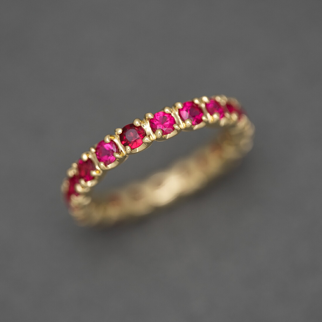 umu -アム- FINE JEWELRY STUIDIOレッドスピネル フルエタニティリングrg0864_yg_kanban2.jpg