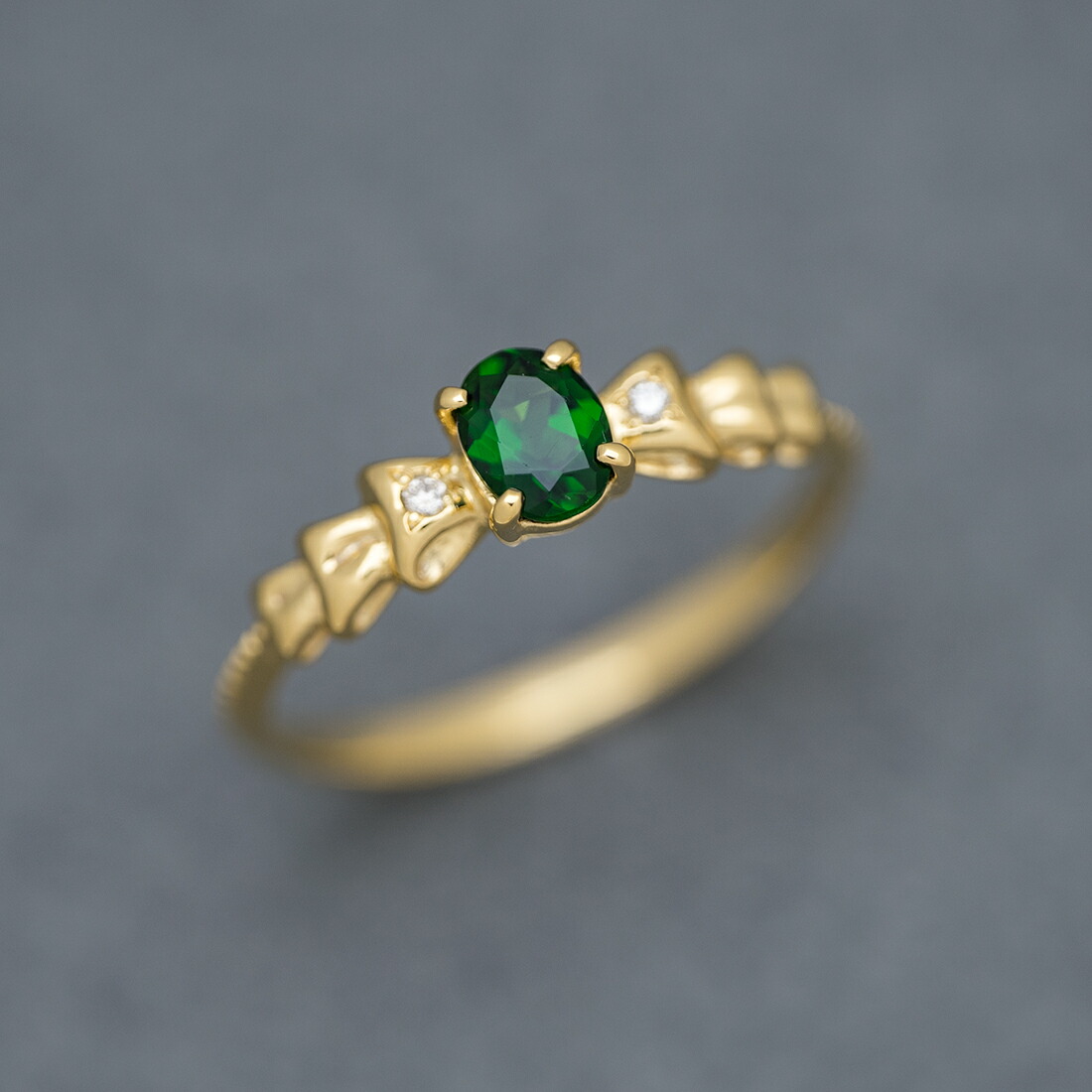 umu -アム- FINE JEWELRY STUIDIOグリーントルマリン ダイヤモンド リボンモチーフ リング 「nodino」rg0956_kanban2.jpg