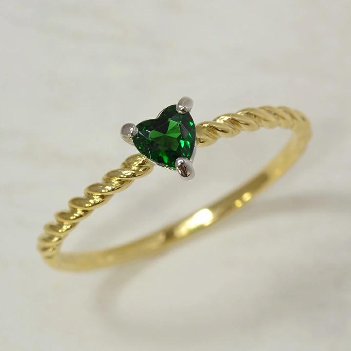 umu -アム- FINE JEWELRY STUIDIOグリーンガーネット ハート リング 「regaletto」rg0986_kanban2.jpg