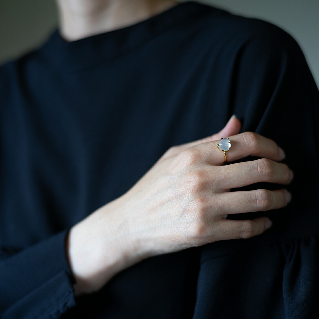 umu -アム- FINE JEWELRY STUIDIOムーンストーン リング 「lene」rg0988_i3.jpg