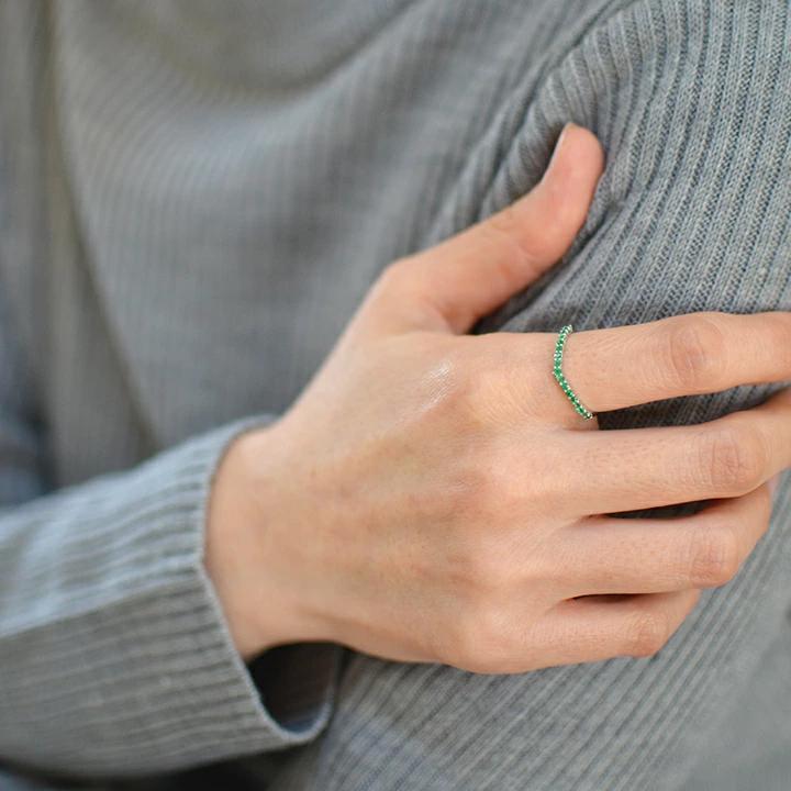 umu -アム- FINE JEWELRY STUIDIOK18 エメラルド Vライン エタニティリング 「flesso」rg1000_i3.jpg