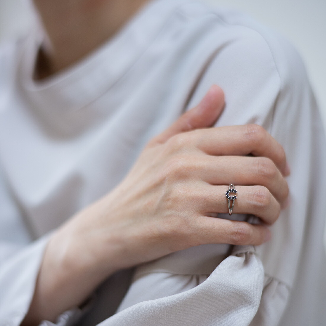 umu -アム- FINE JEWELRY STUIDIOブラックダイヤモンド リング 「fortuna」rg1001_i3.jpg