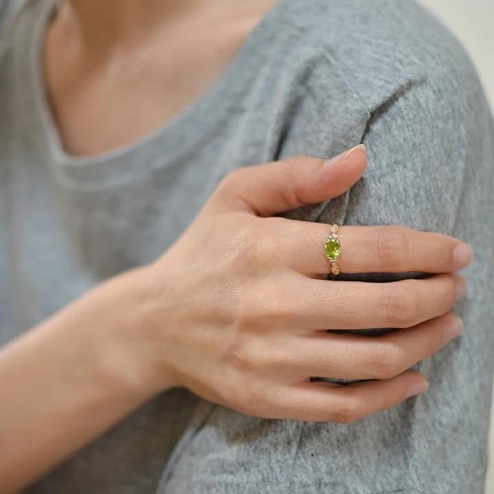 umu -アム- FINE JEWELRY STUIDIOペリドット ダイヤモンド リング 「amanza」rg1026_i3.jpg