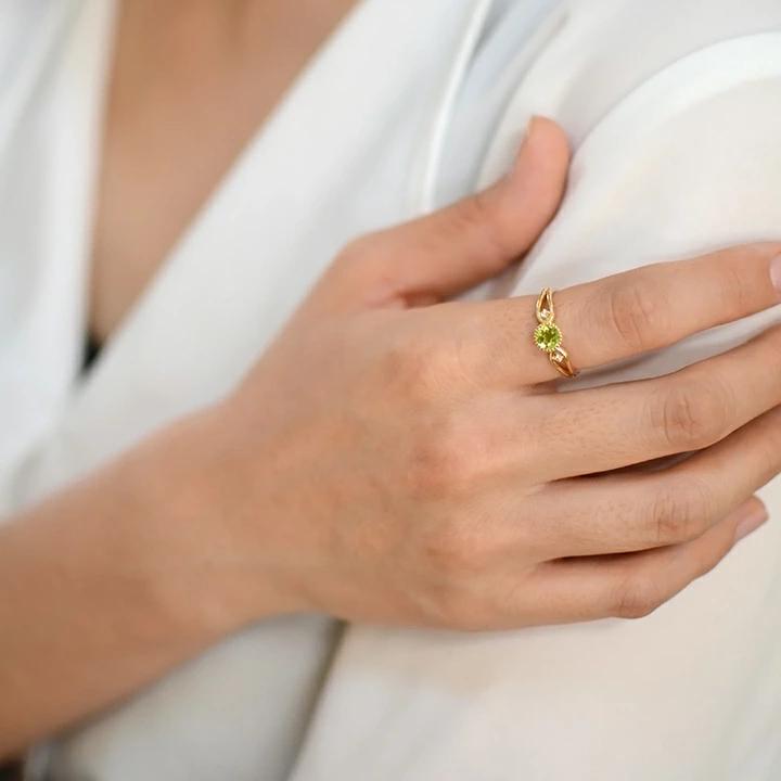 umu -アム- FINE JEWELRY STUIDIOペリドット ダイヤモンド リング 「amica」rg1059_i3.jpg