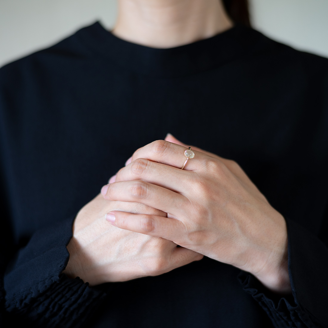 umu -アム- FINE JEWELRY STUIDIOカボッション ムーンストーン リングrg1097_i2.jpg