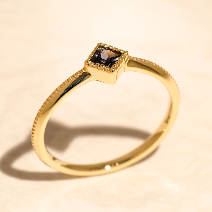 umu -アム- FINE JEWELRY STUIDIOK18 カラーチェンジガーネット リング 「asso」rg1188_kanban2.jpg