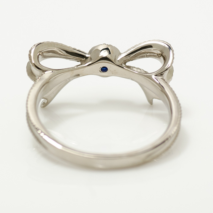 umu -アム- FINE JEWELRY STUIDIOブルーサファイア リボンモチーフ リング 「legame」rg1190_u.jpg