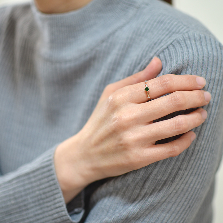 umu -アム- FINE JEWELRY STUIDIOグリーンガーネット ハート リング 「arzente」rg1257_i3.jpg