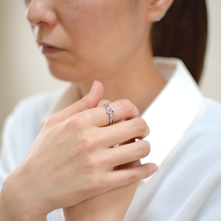 umu -アム- FINE JEWELRY STUIDIOカラーチェンジガーネット ハートモチーフ リングrg1266_i2.jpg