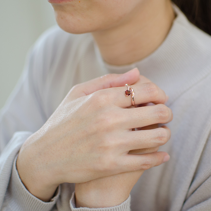 umu -アム- FINE JEWELRY STUIDIOK10 ガーネット ハート リングrg1296_i2.jpg
