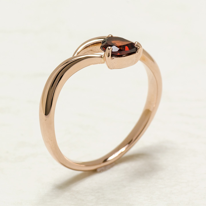 umu -アム- FINE JEWELRY STUIDIOK10 ガーネット ハート リングrg1296_kanban2.jpg
