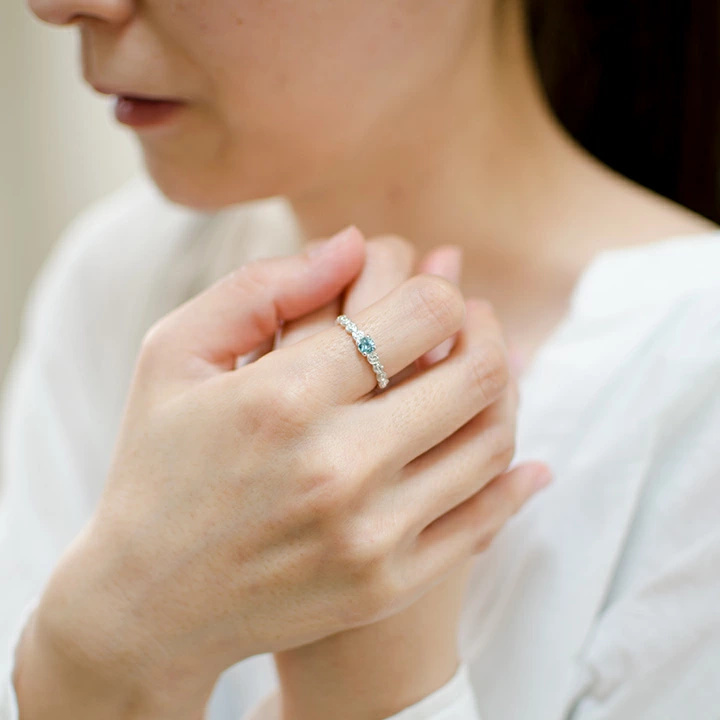 umu -アム- FINE JEWELRY STUIDIOブルージルコン バラモチーフ リング 「rosa」rg1336_i2.jpg