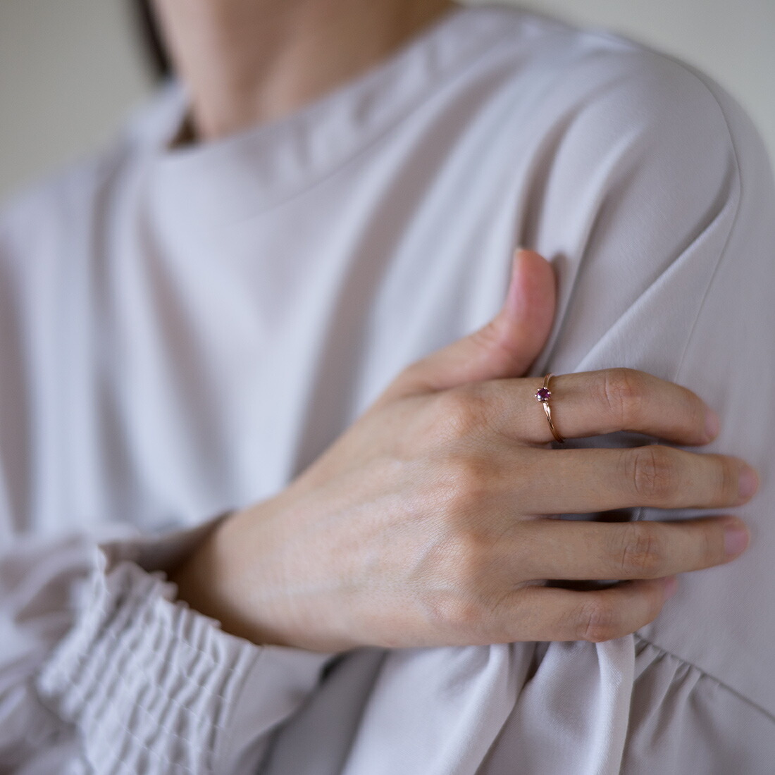 umu -アム- FINE JEWELRY STUIDIOロードライトガーネット ミルククラウン リングrg1489_i3.jpg