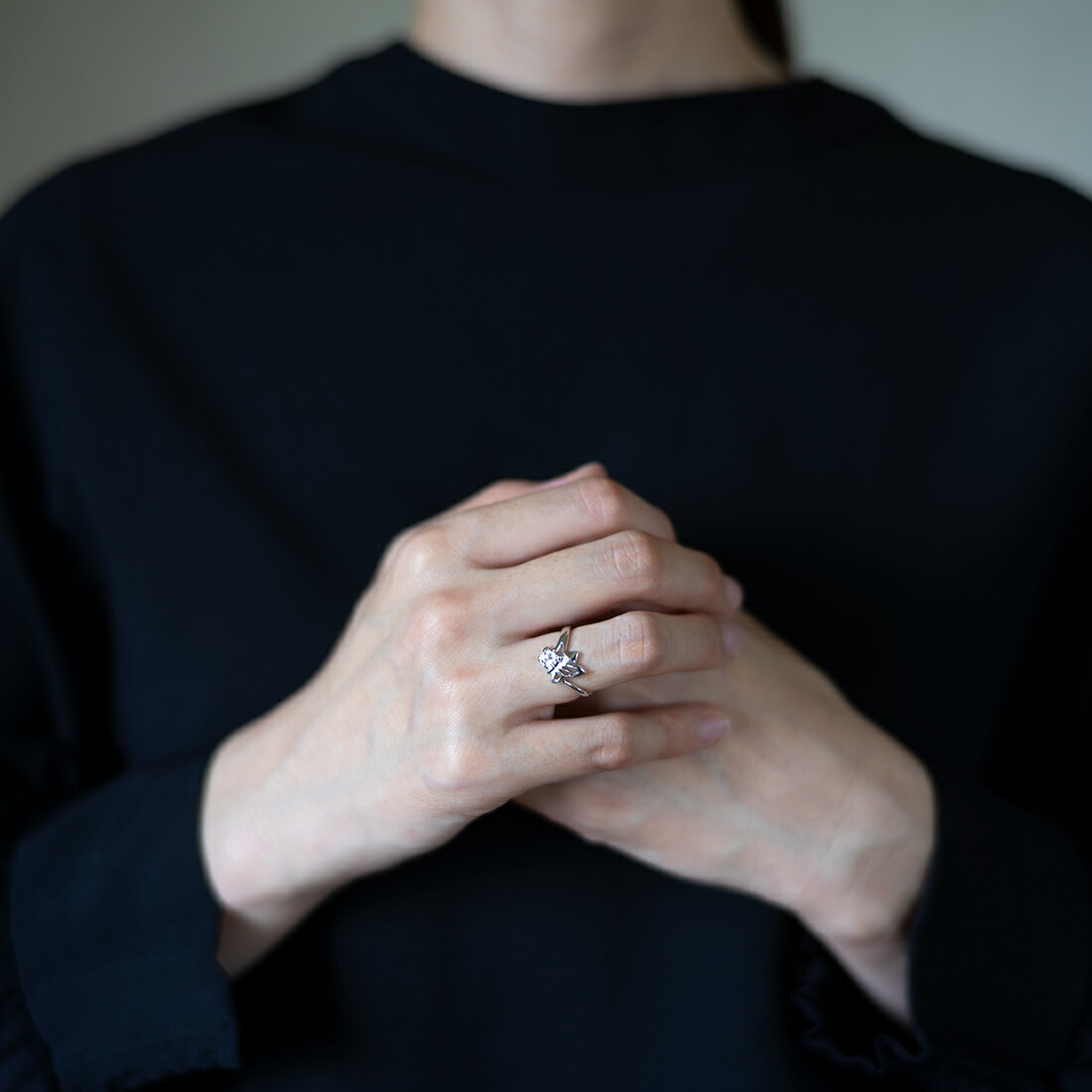 umu -アム- FINE JEWELRY STUIDIOダイヤモンド バタフライ＆フラワーモチーフ リングrg1505_i2.jpg