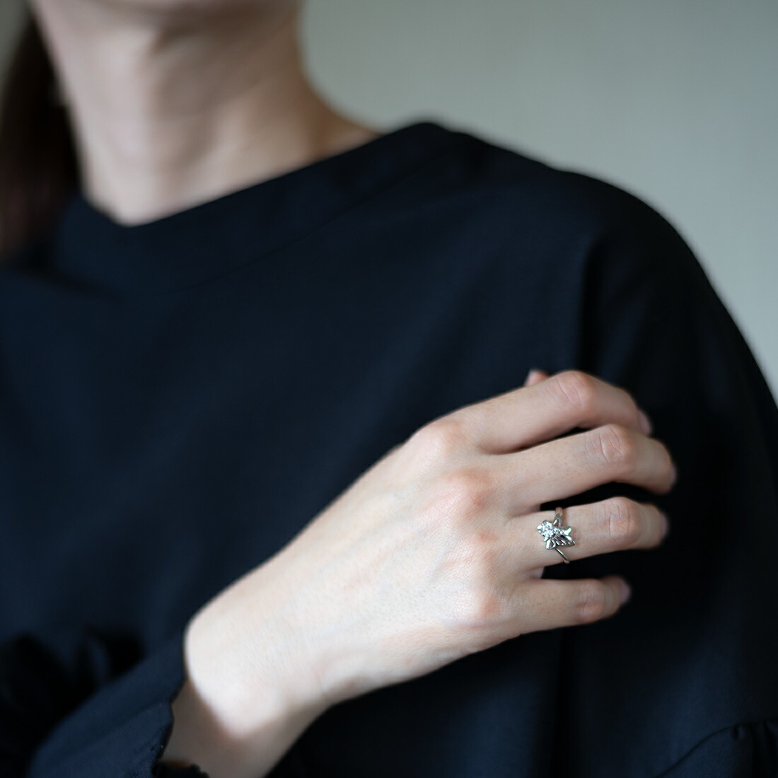 umu -アム- FINE JEWELRY STUIDIOダイヤモンド バタフライ＆フラワーモチーフ リングrg1505_i3.jpg
