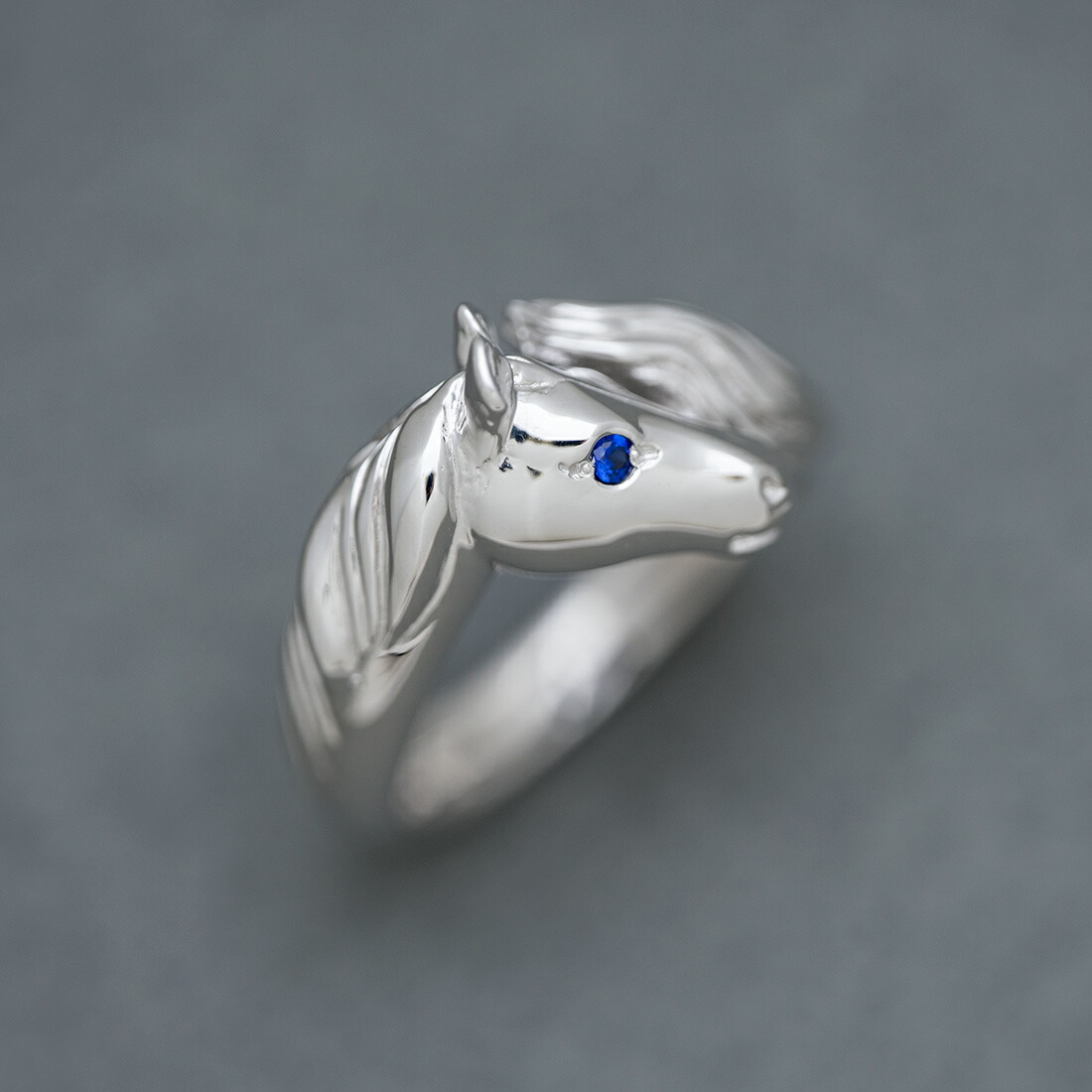 umu -アム- FINE JEWELRY STUIDIOブルーサファイア ホースモチーフ リングrg1511_kanban2.jpg