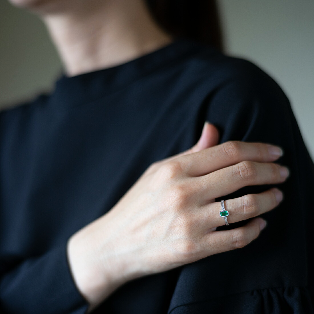 umu -アム- FINE JEWELRY STUIDIOエメラルド ダイヤモンド リング 「grazia」rg1522_i3.jpg