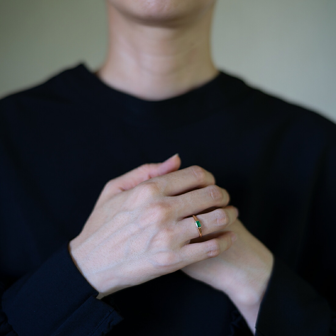 umu -アム- FINE JEWELRY STUIDIOエメラルド リング 「cheto」rg1528_i2.jpg