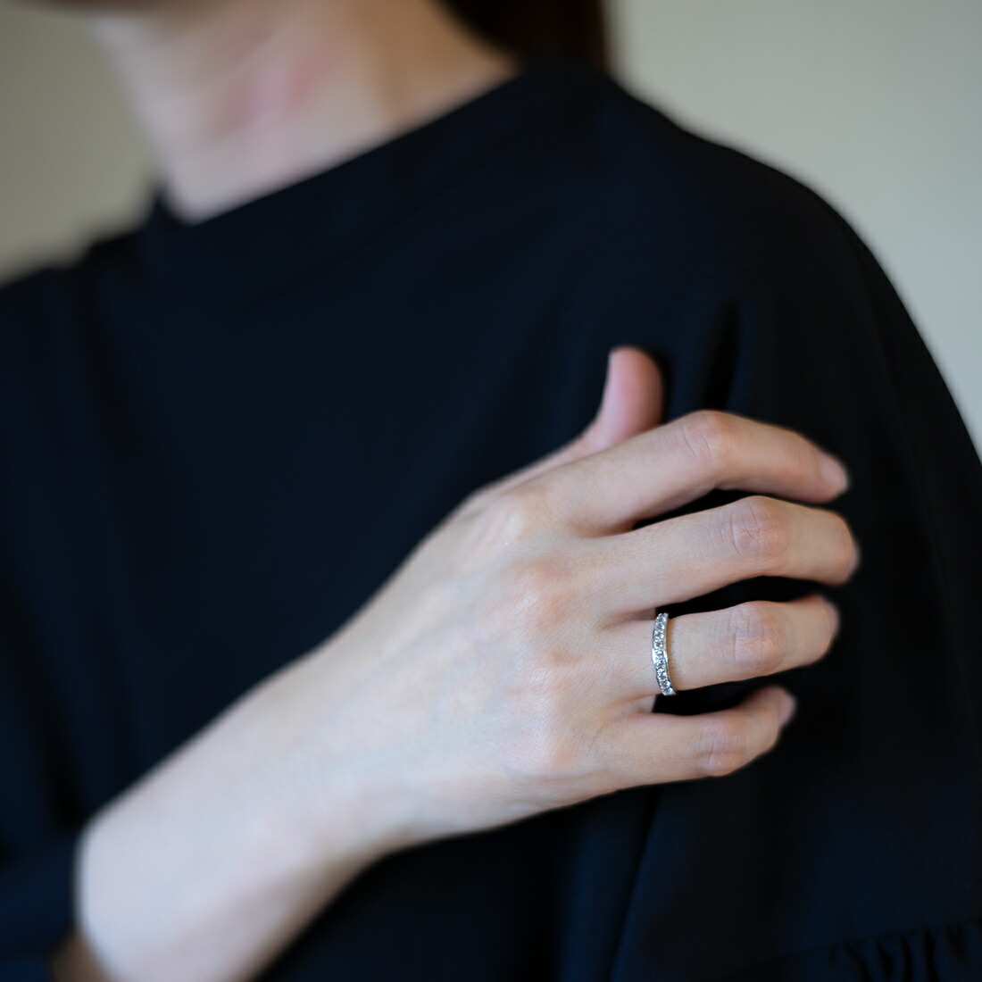 umu -アム- FINE JEWELRY STUIDIOアクアマリン エタニティリングrg0070_i3.jpg